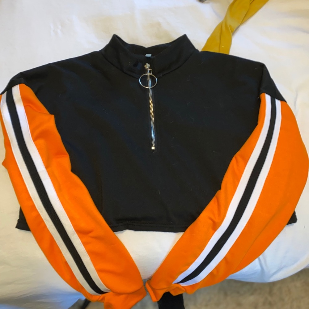 Cropped long sleeve
